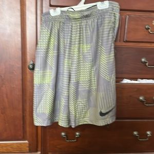Nike dri-fit shorts…. mint condition with pockets